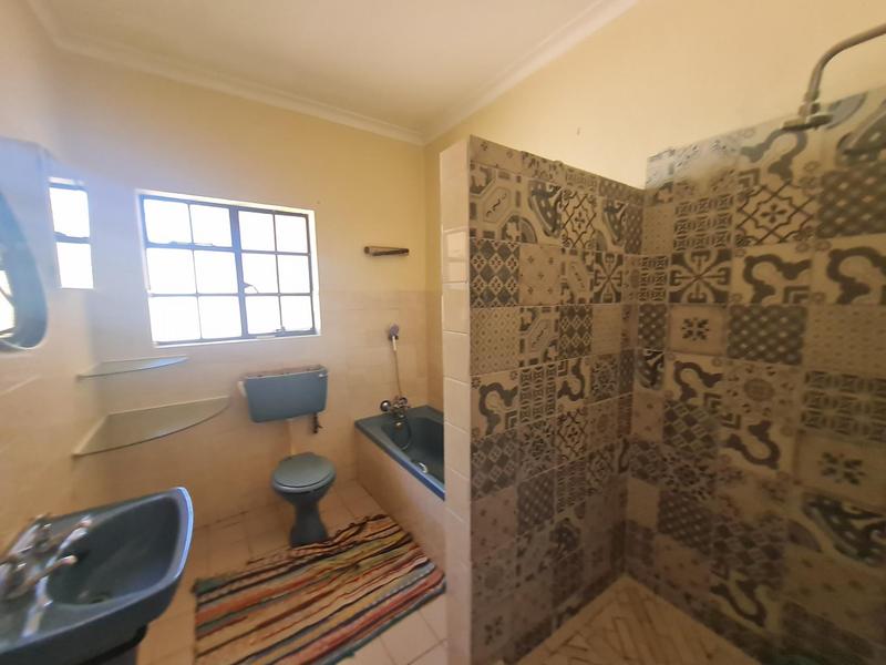 To Let 3 Bedroom Property for Rent in Stuarts Hill Western Cape